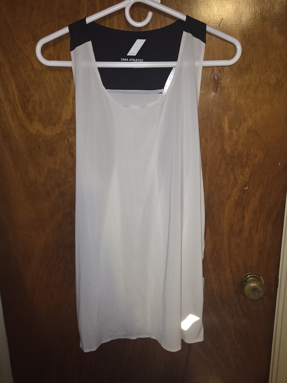Zara Athleticz White & Black Sleeveless Performance Tank